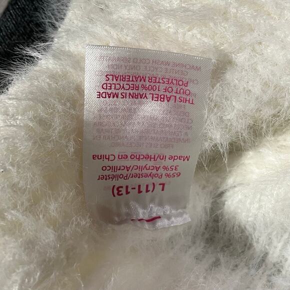 No Boundaries Juniors Rhinestone Heart Keyhole White Sweater Size 11-13 - Picture 9 of 11